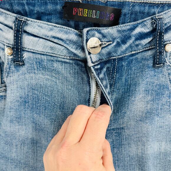 Pheelings Jeans Men’s 34 Blue Denim Skinny Fit Rainbow Gothic Logo Embroidered - Picture 4 of 12